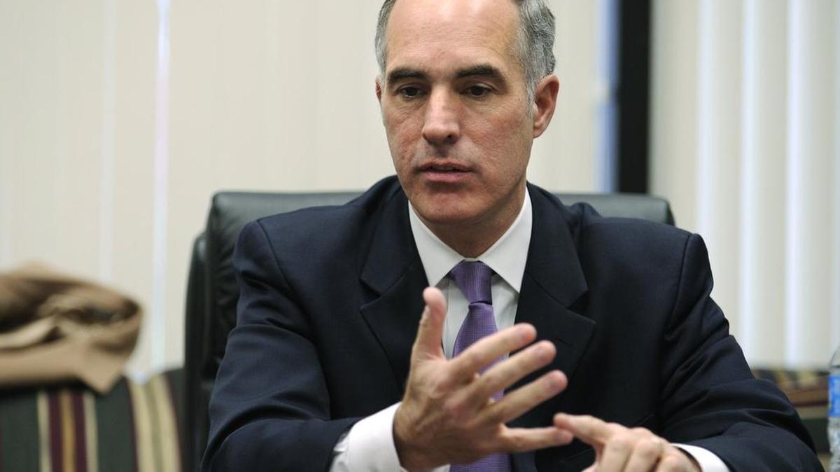 U.S. Sen. Bob Casey, D-Pa., wants Congress to fully fund community health centers.