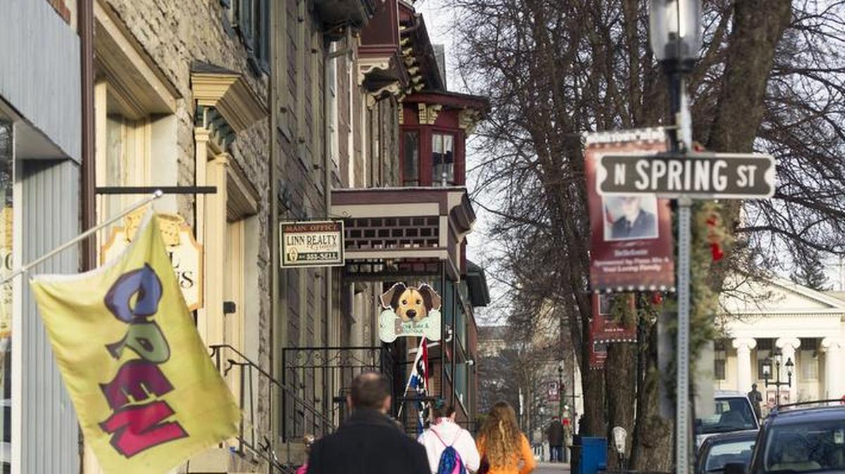 Bellefonte will offer a courtesy parking program beginning Black Friday.