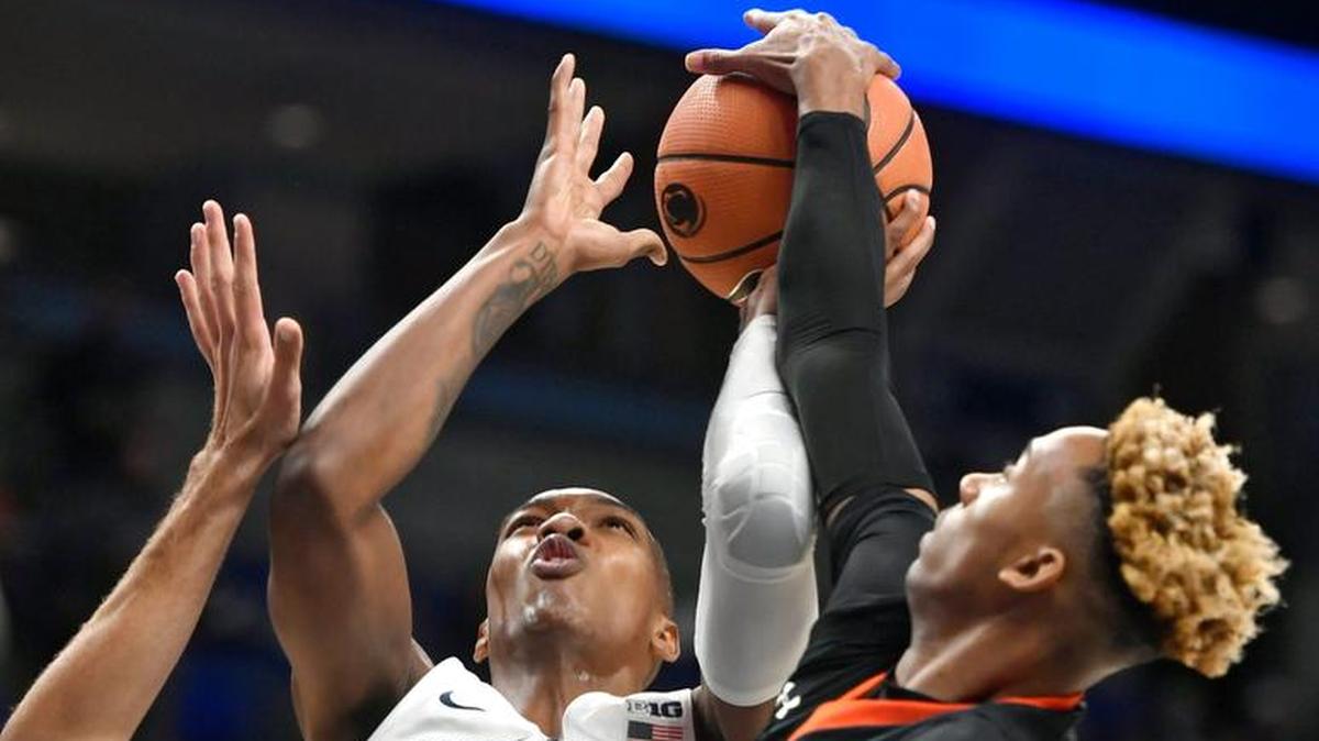 Penn State’s Tony Carr, seen here earlier in the month, recorded a game-high 29 points Wednesday in the 85-78 loss to N.C. State.