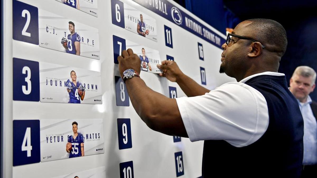 Defensive line coach Sean Spencer led the charge on recruiting three-star defensive end Joseph Darkwa. He’ll sign on Wednesday.