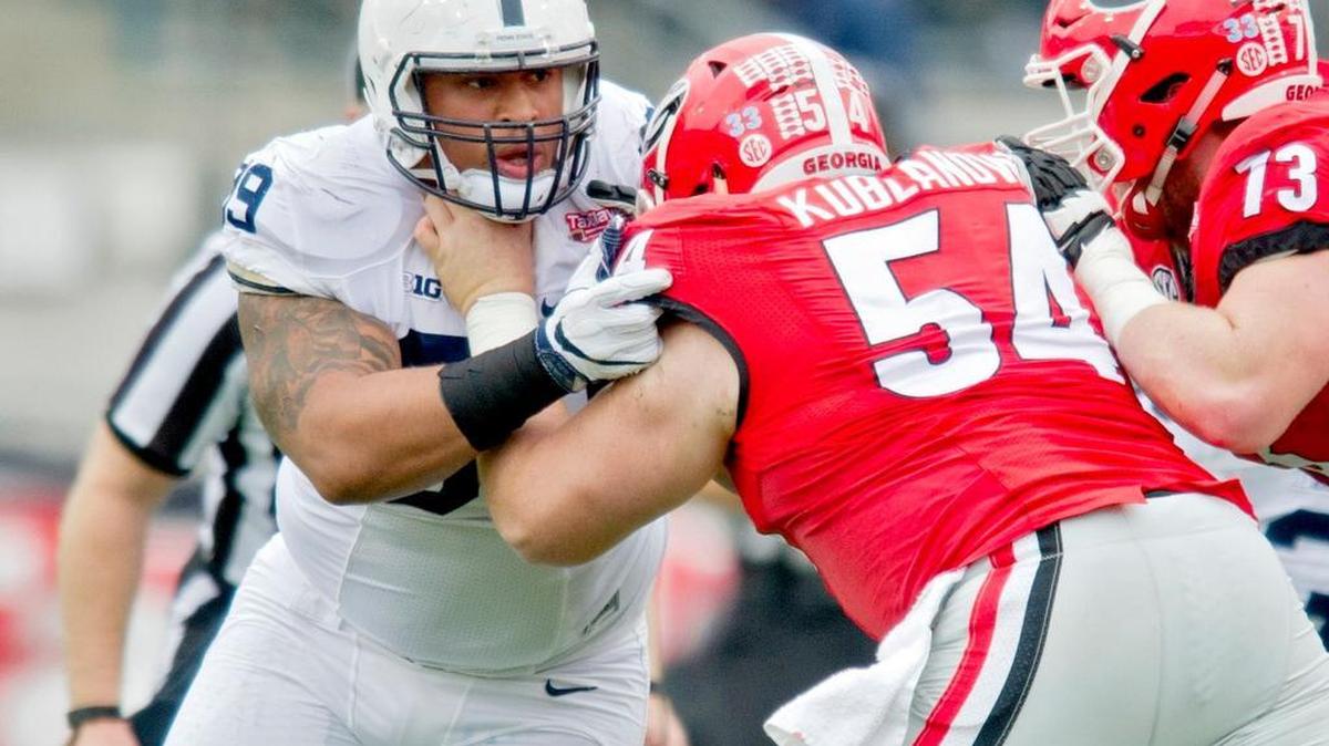 Penn State defensive tackle Austin Johnson tries to push around Georgia offensive guard Brandon Kublanow during the TaxSlayer Bowl on January 2, 2016 at EverBank Field in Jacksonville, FL.