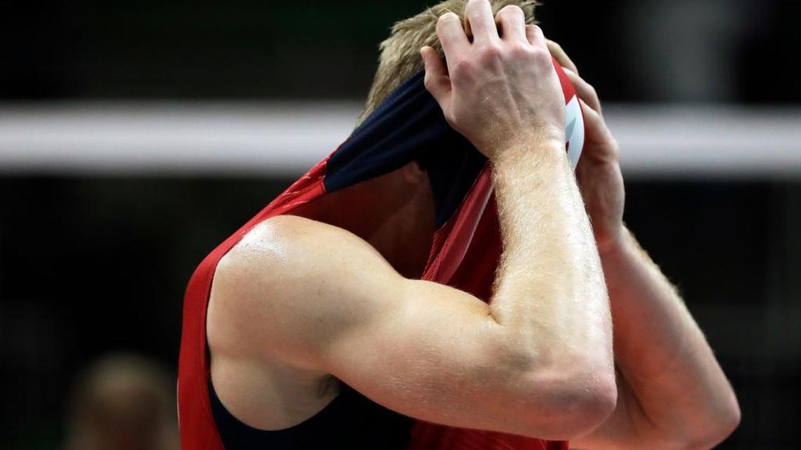 U.S. men’s volleyball team falls to Italy, to play for bronze medal