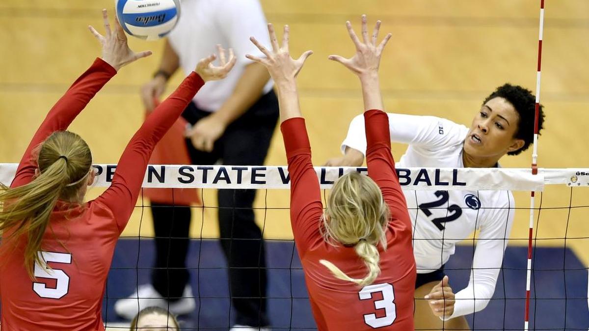 Penn State’s Simone Lee, seen here last season, finished Wednesday’s match with 16 kills and 15 digs in the sweep over Iowa.