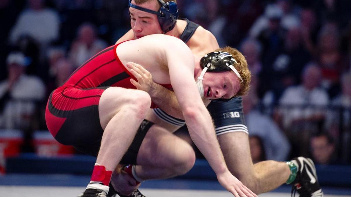 Penn State’s Matt McCutcheon, back, suffered a knee injury in the Nittany Lions’ 30-15 win over Illinois on Sunday. The injury isn’t as serious as it could’ve been and he will be able to return for Penn State.