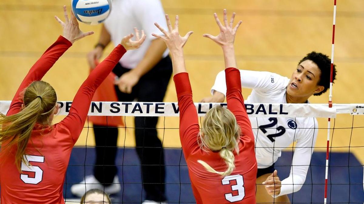 Penn State’s Simone Lee (22) had 15 kills in a 3-0 loss to Nebraska at Rec Hall on Friday.