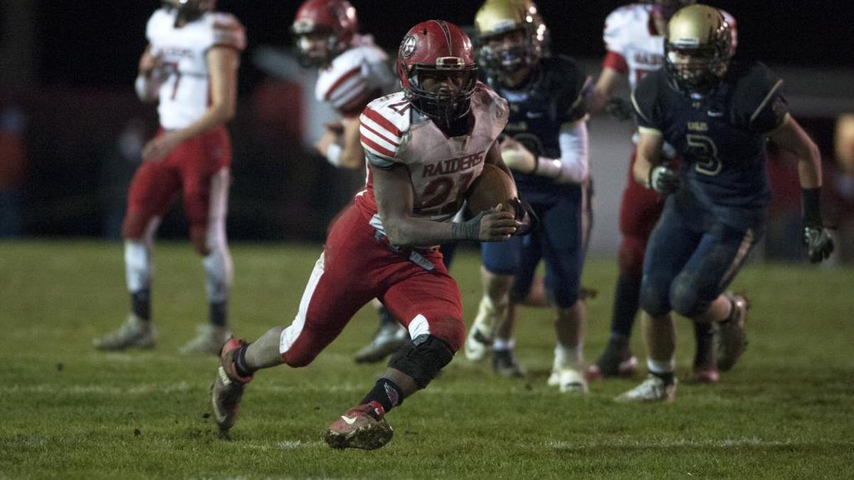 Bellefonte running back Dexter Gallishaw and the rest of the Red Raiders will take on Bald Eagle Area on Friday. With a win, Bellefonte will earn at least a share of the Mountain League title.