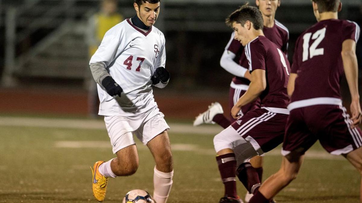 Fernando del Castillo helped the State College boys’ soccer team to a pair of playoff wins last week.