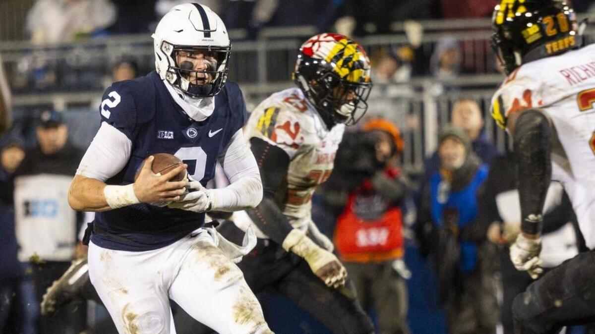 Quarterback Tommy Stevens (2) runs the ball upfield during the game against Maryland at Beaver Stadium on Saturday, Nov. 24, 2018. No. 12 Penn State won 38-3.